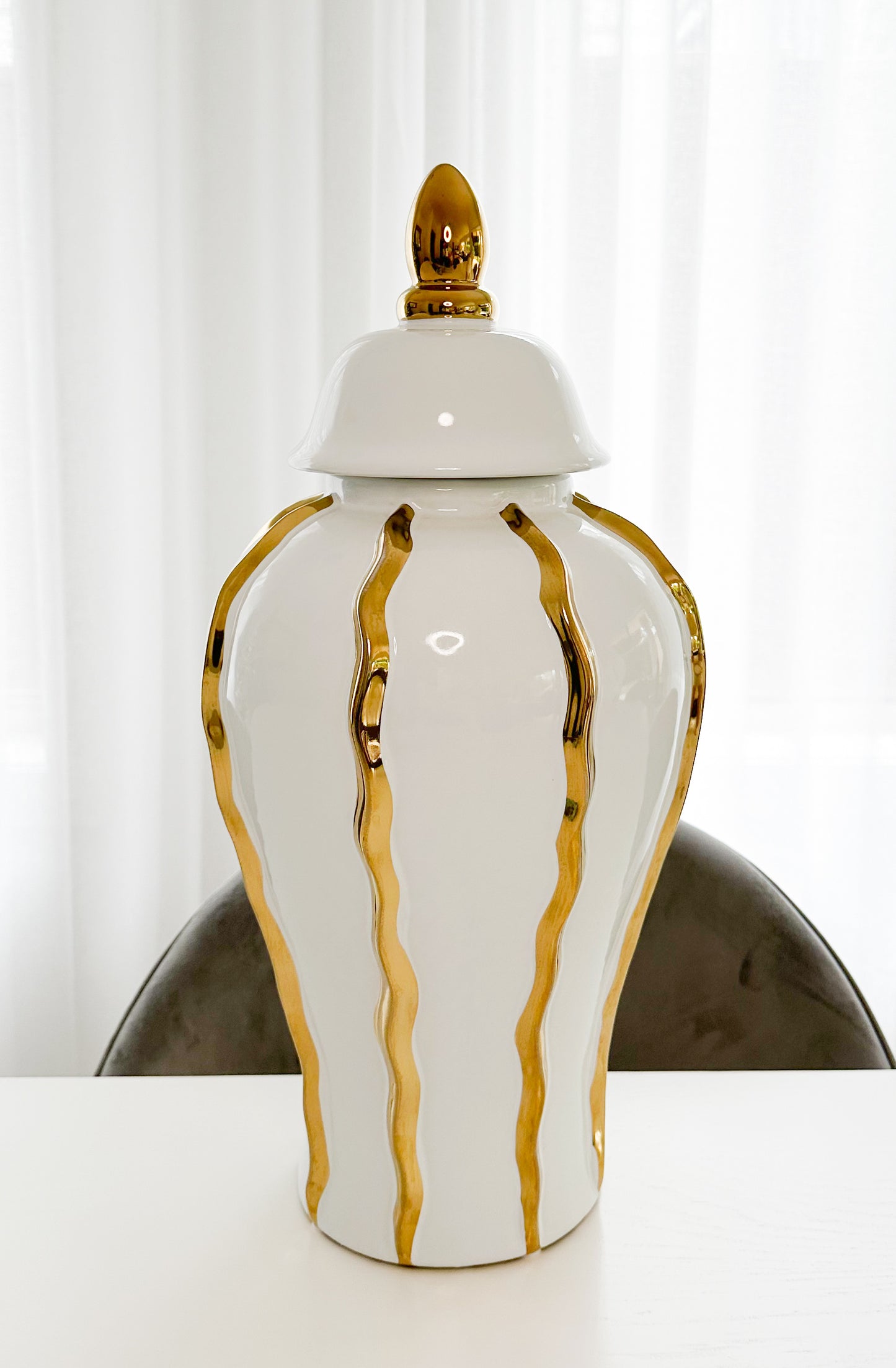 White and Gold Isabella Porcelain Vase