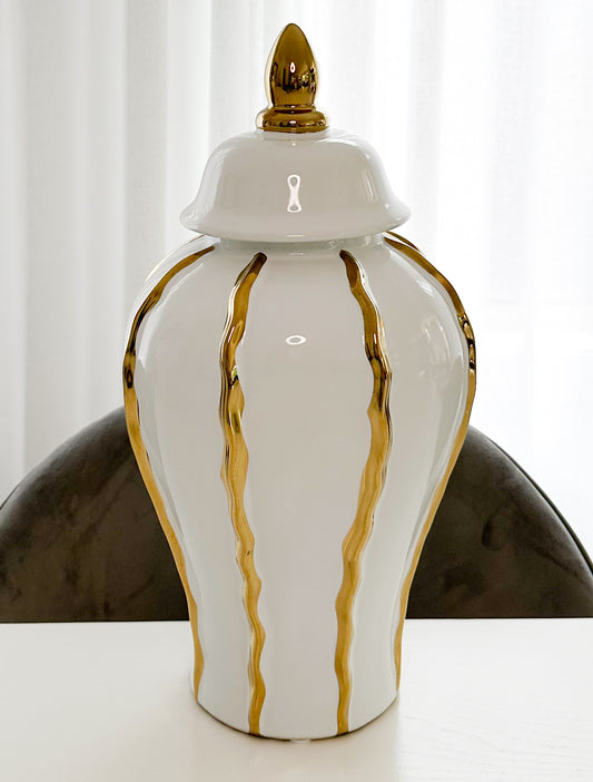 White and Gold Isabella Porcelain Vase